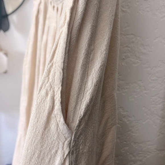 Pleated Causal Linen Maxi Skirt with Pockets - Picture 2 of 4